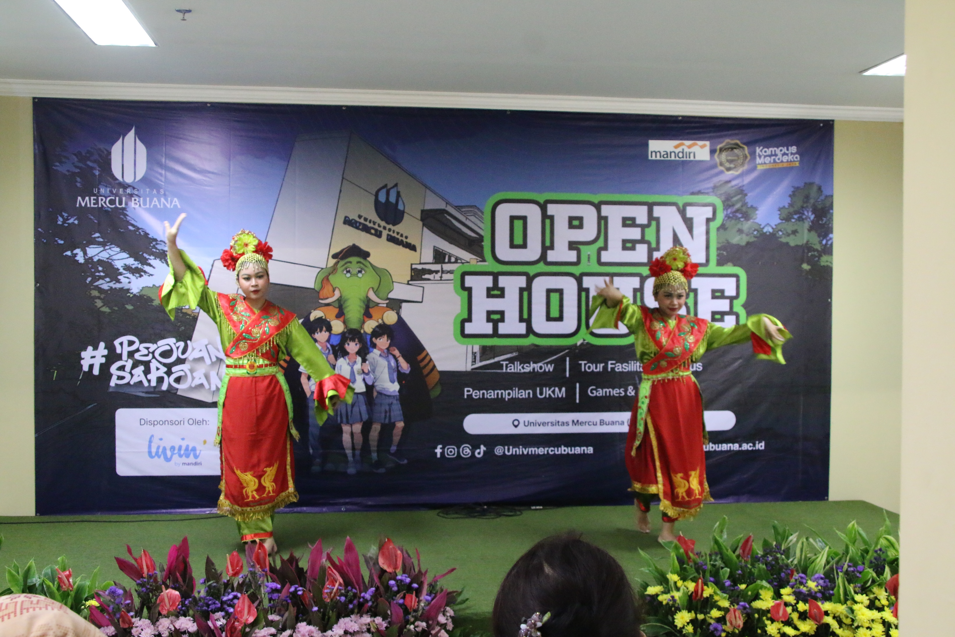 OPEN HOUSE