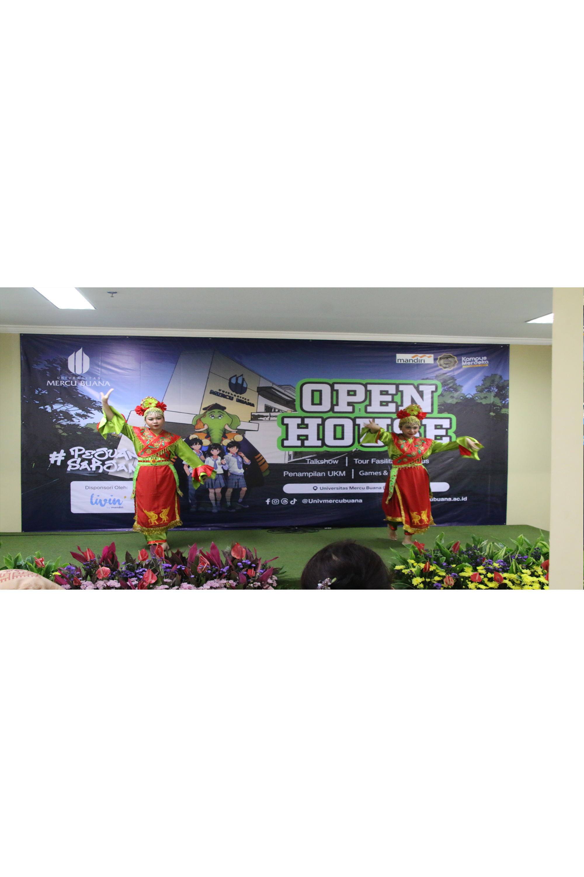 OPEN HOUSE